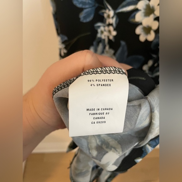 Cleo size 16: 3/4 sleeve floral faux wrap dress - Picture 2 of 4